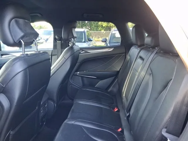 2019 Lincoln MKC Standard photo 5