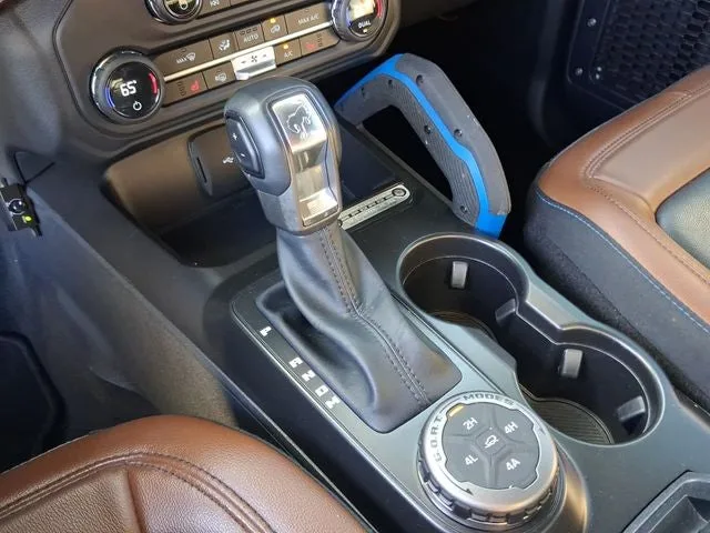 2023 Ford Bronco Outer Banks photo 19