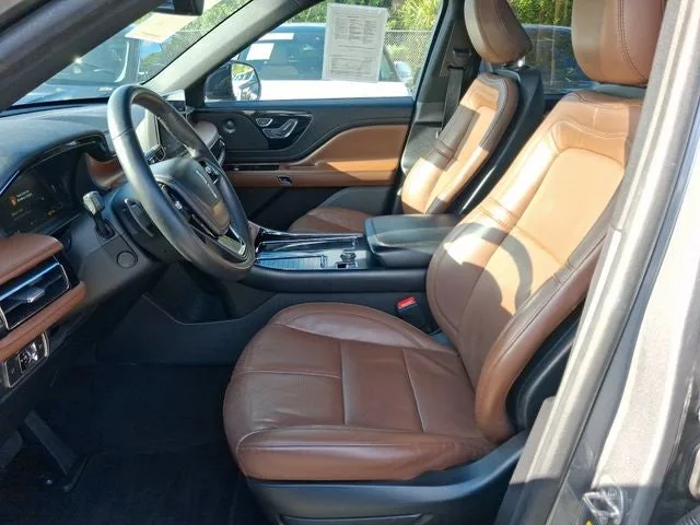 2022 Lincoln Aviator Reserve Premium photo 12