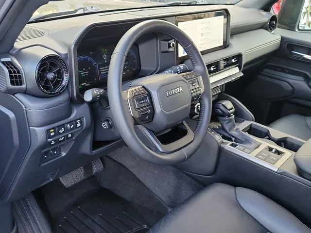 2025 Toyota Land Cruiser Base photo 8