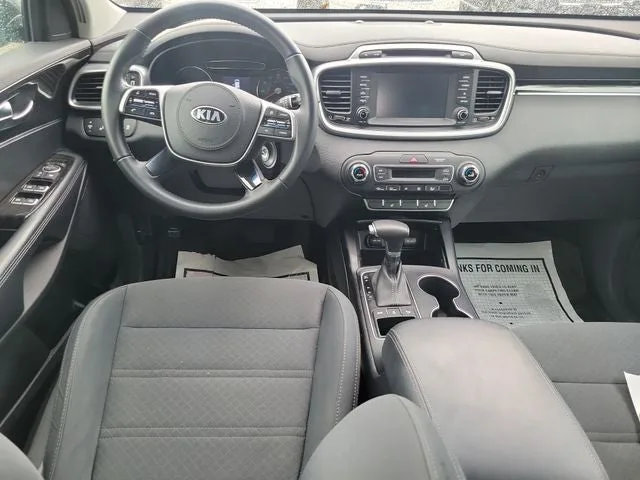 2019 Kia Sorento LX photo 13