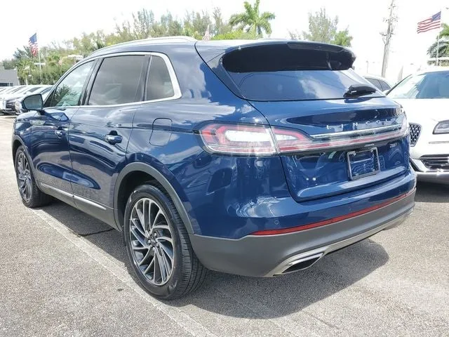 2019 Lincoln Nautilus Reserve photo 4