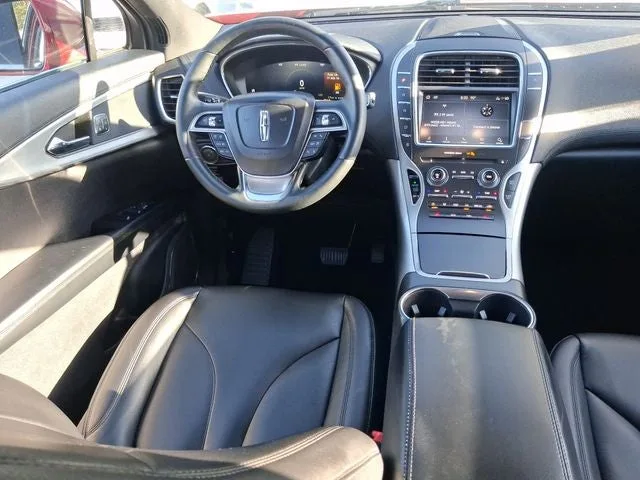 2019 Lincoln Nautilus Standard photo 8