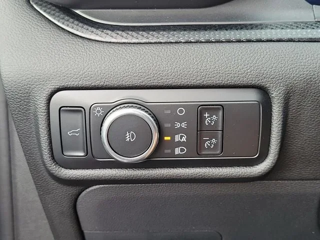 2023 Ford Explorer ST photo 15