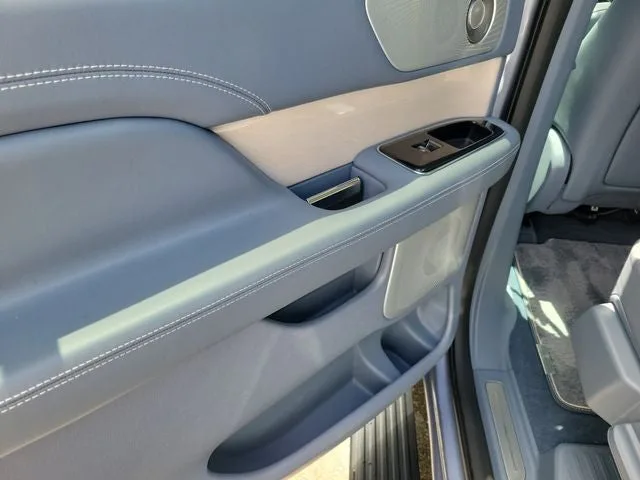 2024 Lincoln Navigator Black Label photo 7