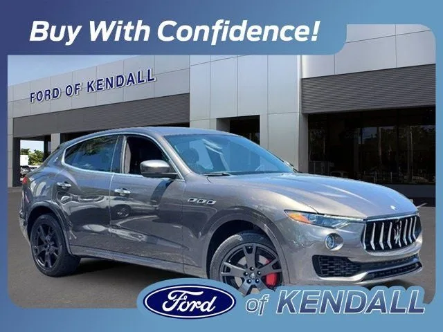 2019 Maserati Levante Base photo 2