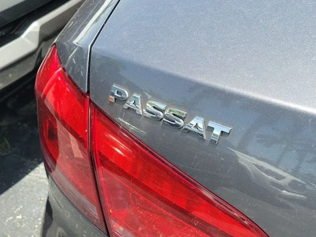 2012 Volkswagen Passat 2.5 S photo 4