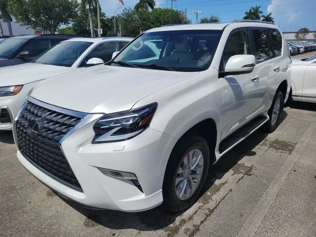 2023 Lexus GX 460 photo 2