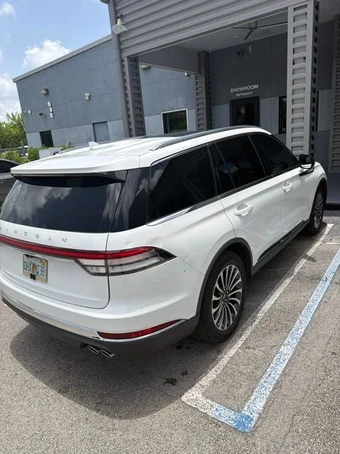 2023 Lincoln Aviator Reserve Premium photo 6
