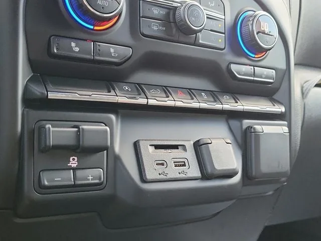 2019 Chevrolet Silverado 1500 LT photo 24
