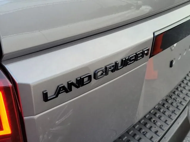 2025 Toyota Land Cruiser Base photo 5