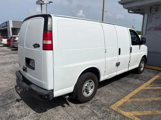 2014 Chevrolet Express 2500 Work Van Cargo photo 4