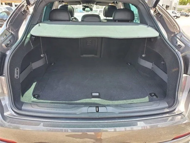 2019 Maserati Levante Base photo 12