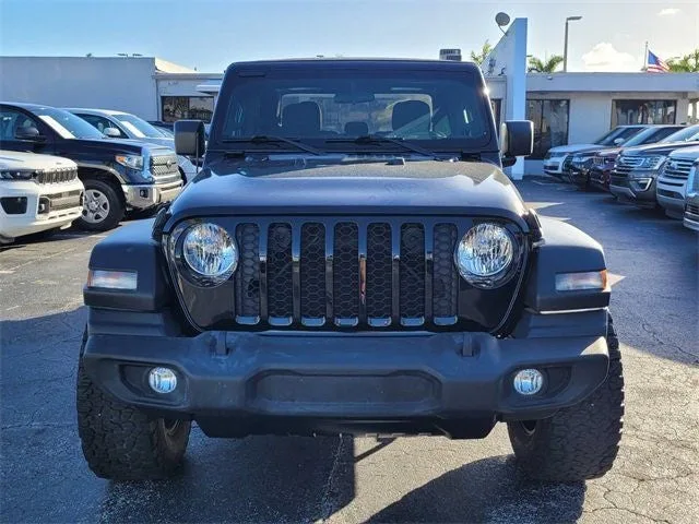 2020 Jeep Gladiator Sport photo 2