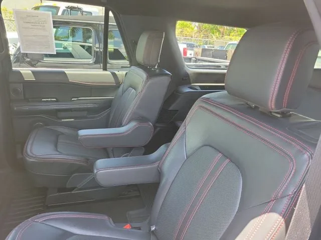 2023 Ford Expedition Limited photo 10