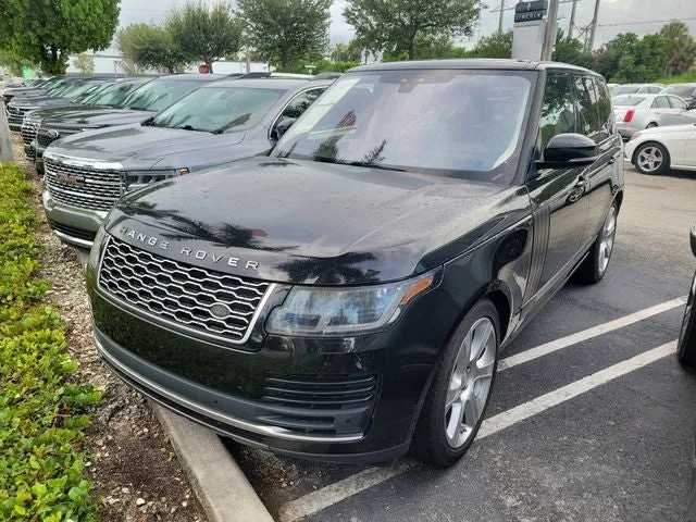 2018 Land Rover Range Rover 5.0L V8 Supercharged photo 2