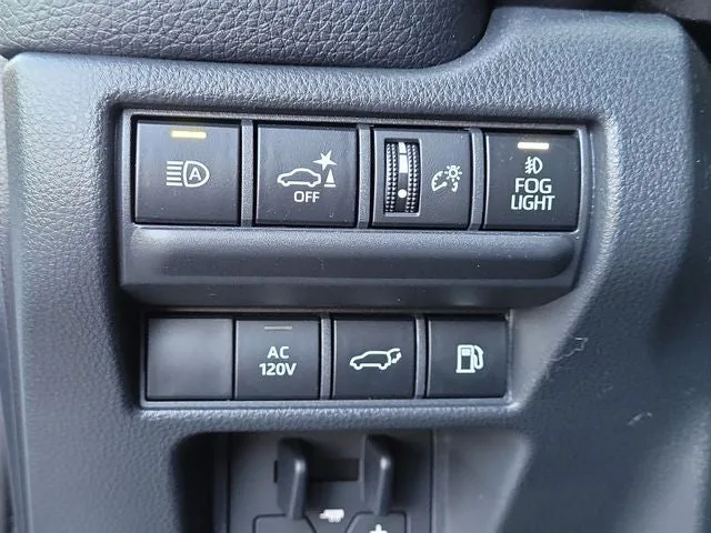 2025 Toyota Land Cruiser Base photo 12