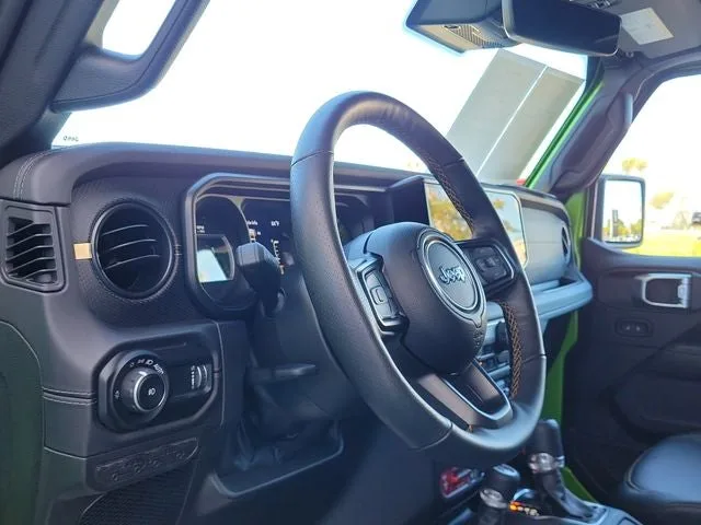 2025 Jeep Wrangler Rubicon 392 photo 15