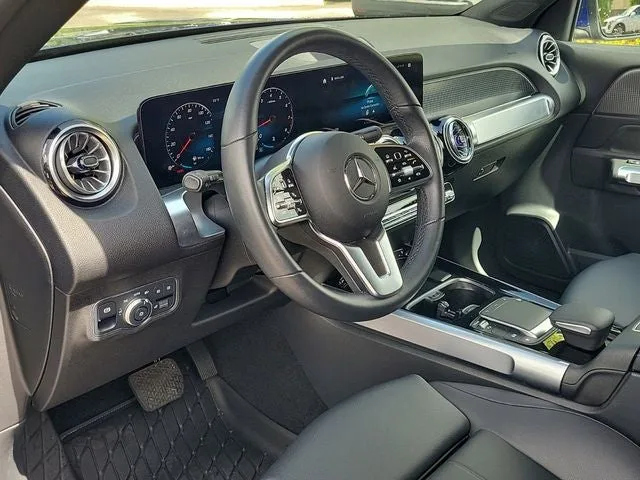 2023 Mercedes-Benz GLB GLB 250 photo 9