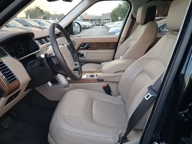 2018 Land Rover Range Rover 5.0L V8 Supercharged photo 11