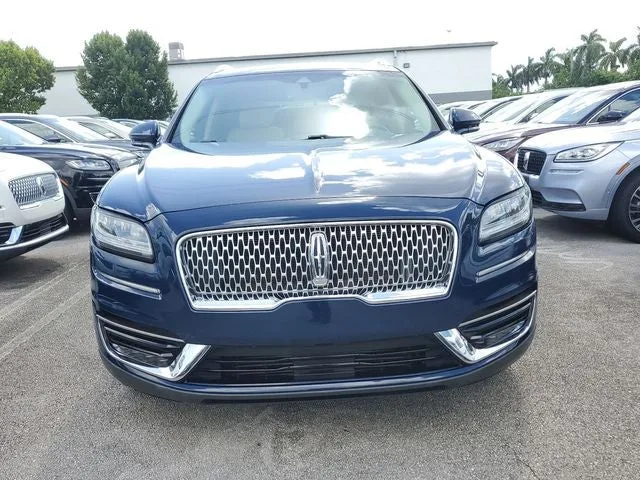 2019 Lincoln Nautilus Reserve photo 2