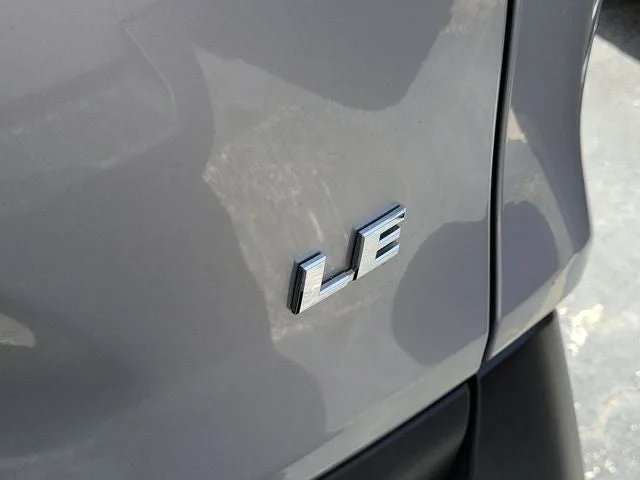 2024 Toyota RAV4 LE photo 6