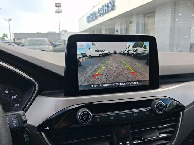 2020 Ford Escape SE photo 21