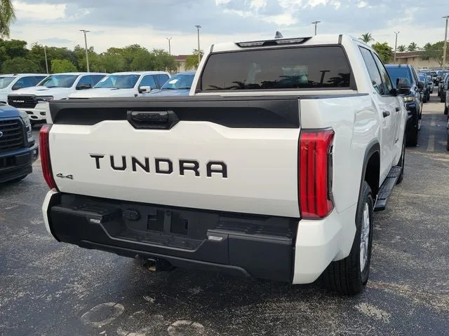 2024 Toyota Tundra SR5 photo 3