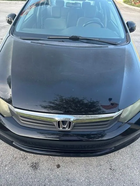 2012 Honda Civic LX photo 2