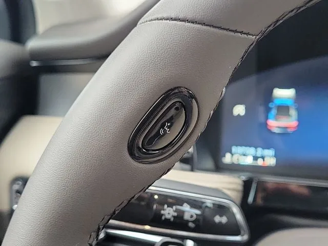 2024 Lincoln Corsair Premiere photo 21