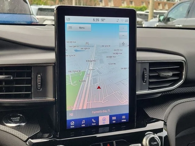 2023 Ford Explorer ST photo 23