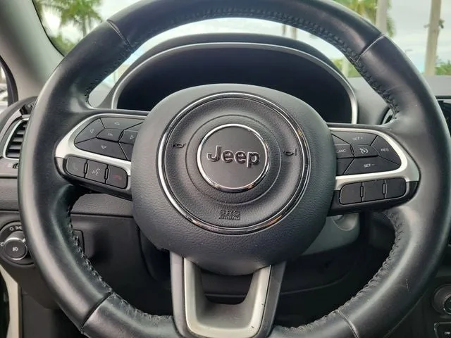 2019 Jeep Compass Latitude photo 20