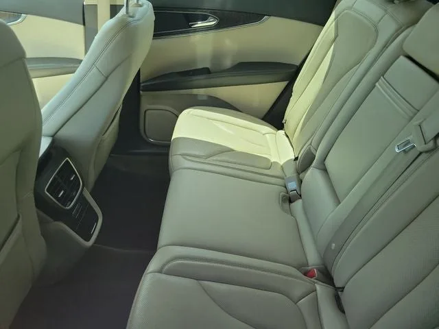 2018 Lincoln MKX Reserve photo 10