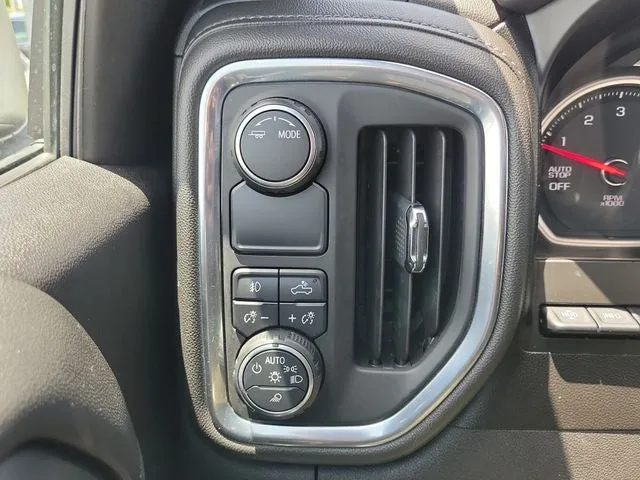 2020 Chevrolet Silverado 1500 High Country photo 16