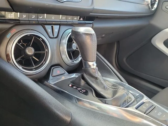 2020 Chevrolet Camaro 1LT photo 29