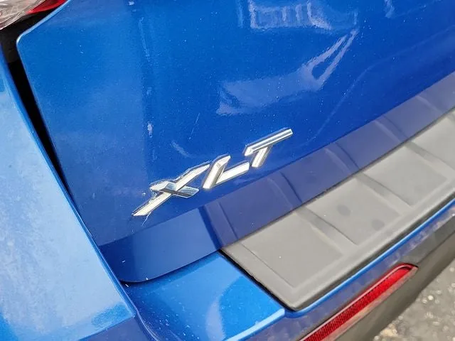 2022 Ford Explorer XLT photo 6