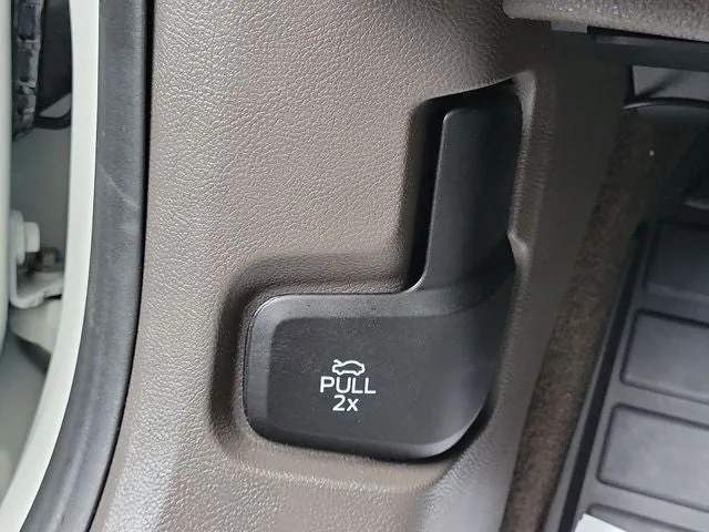2022 Lincoln Corsair Standard photo 30