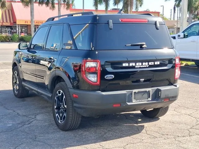2021 Ford Bronco Sport Outer Banks photo 3