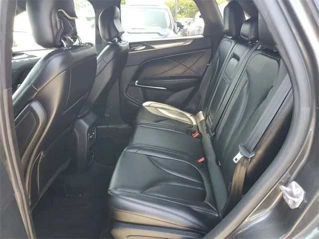 2019 Lincoln MKC Standard photo 10