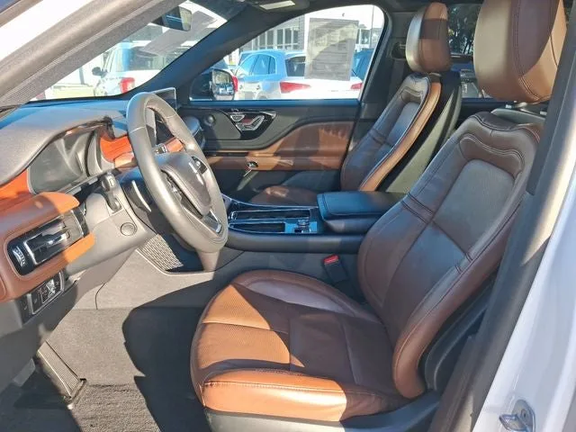 2024 Lincoln Aviator Reserve Premium photo 12