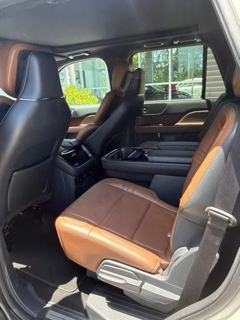 2023 Lincoln Navigator Reserve photo 5