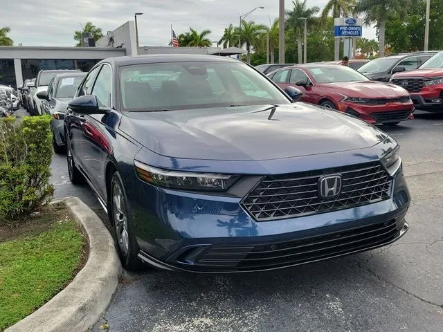 2025 Honda Accord Hybrid EX-L photo 2