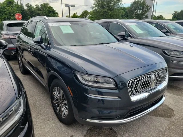 2023 Lincoln Nautilus Standard photo 14