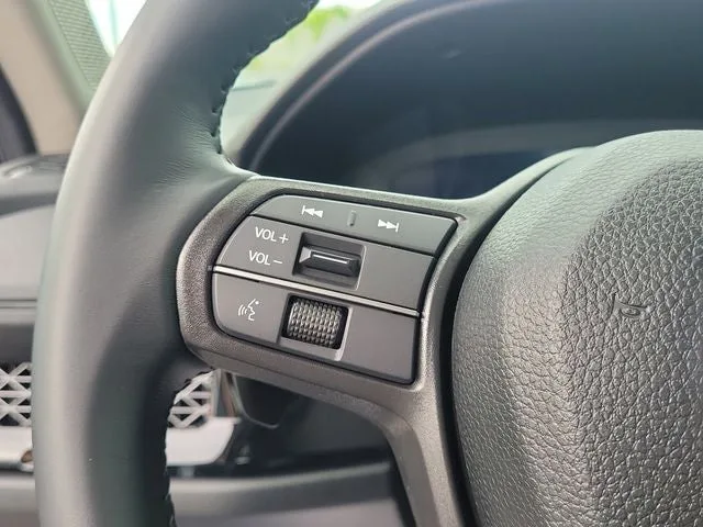 2025 Honda Accord Hybrid EX-L photo 18