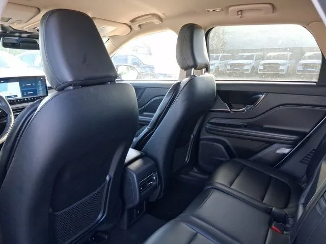 2023 Lincoln Corsair Standard photo 5