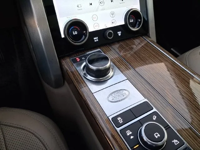 2018 Land Rover Range Rover 5.0L V8 Supercharged photo 19