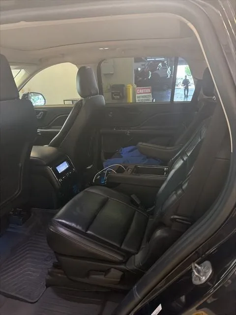 2022 Lincoln Aviator Reserve Premium photo 4