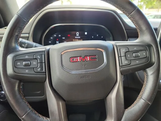 2022 GMC Yukon AT4 photo 18