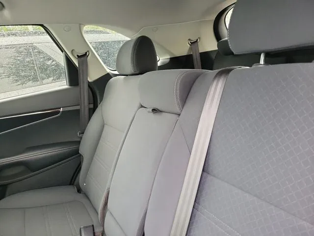 2019 Kia Sorento LX photo 11