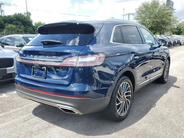 2019 Lincoln Nautilus Reserve photo 6
